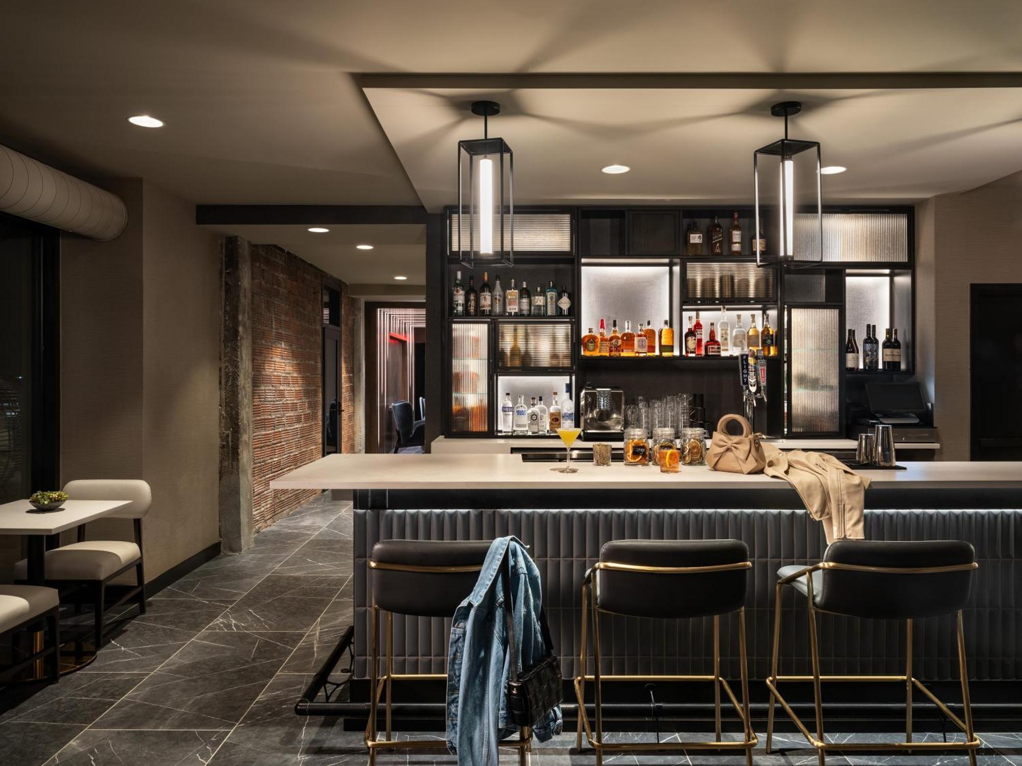 Hotel Moxy Springfield Downtown Extérieur photo