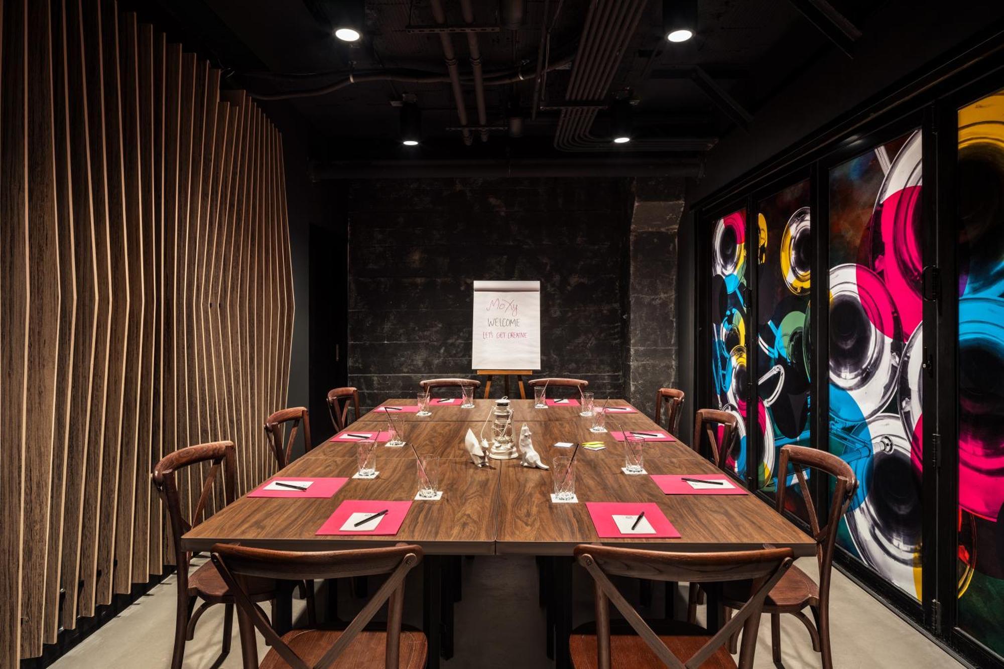 Hotel Moxy Springfield Downtown Extérieur photo